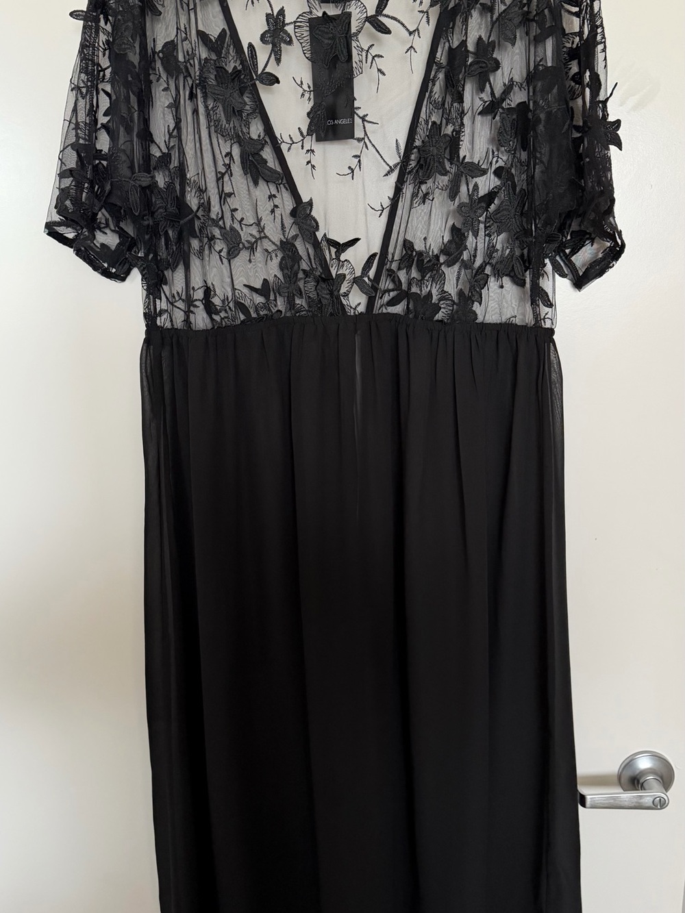 LIV LOS ANGELES Floral Lace Black Robe - Women's Intimates